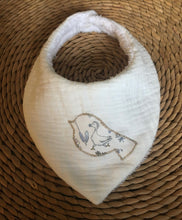 Charger l'image dans la galerie, Lot de deux bavoirs bandanas en double gaze de coton et Liberty ® Théo gold ou bleu