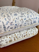 Charger l'image dans la galerie, Couverture, plaid bébé en double gaze coton écru et Liberty ® Théo gold