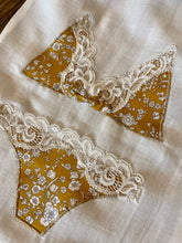 Charger l'image dans la galerie, Sac, pochon à lingerie en Liberty ® Capel moutarde