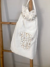 Charger l'image dans la galerie, Sac, pochon pour bébé en Liberty® Théo Moutarde