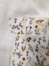 Charger l'image dans la galerie, Sac, pochon pour bébé en Liberty® Théo Moutarde