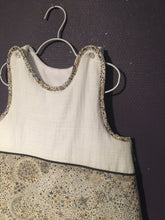 Charger l'image dans la galerie, Jolie gigoteuse en double gaze écru et Liberty ® Adelajda gris moutarde