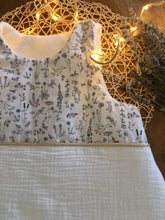 Charger l'image dans la galerie, Gigoteuse en double gaze écru et Liberty ® Théo bleu