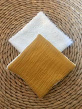 Charger l'image dans la galerie, Lot de 6 lingettes lavables, réutilisables en Liberty ® Théo gold et double gaze