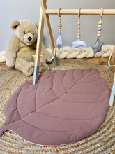 Charger l'image dans la galerie, Tapis feuille molletonné réversible en coton lavé vieux mauve