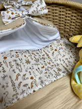 Charger l'image dans la galerie, Nid d’ange en Liberty® Théo gold et double gaze de coton beige