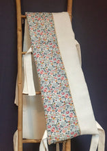 Charger l'image dans la galerie, Tour de lit bébé en double gaze écru et Liberty ® Betsy porcelaine