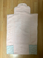 Charger l'image dans la galerie, Tapis à langer nomade