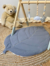 Charger l'image dans la galerie, Tapis feuille molletonné réversible en coton lavé gris souris