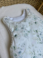 Charger l'image dans la galerie, Gigoteuse bouquet d’eucalyptus