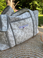 Charger l'image dans la galerie, Sac à langer en double gaze imprimée BIO