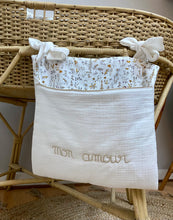 Charger l'image dans la galerie, Range doudou, pyjama en double gaze écru et Liberty® Théo gold